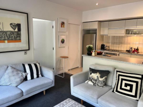 Lovely 2 bedrm apartment in Auckland's viaduct